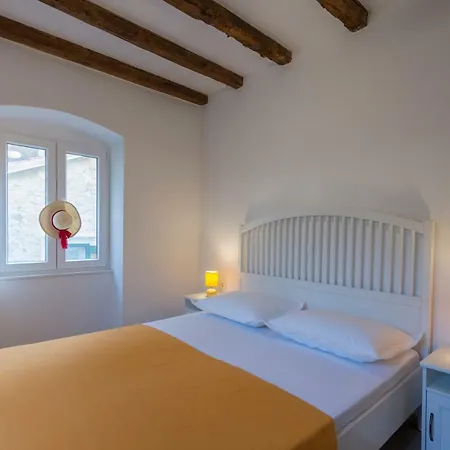 Appartement Central Stone House *