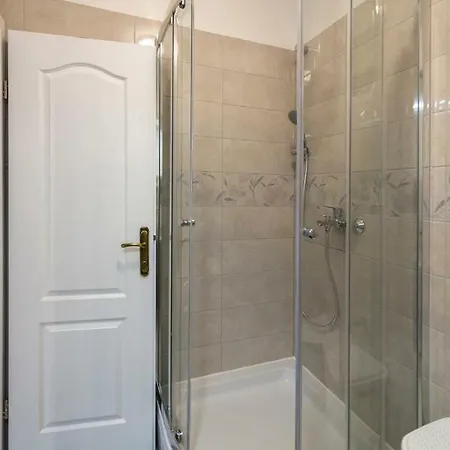 Central Stone House Apartman